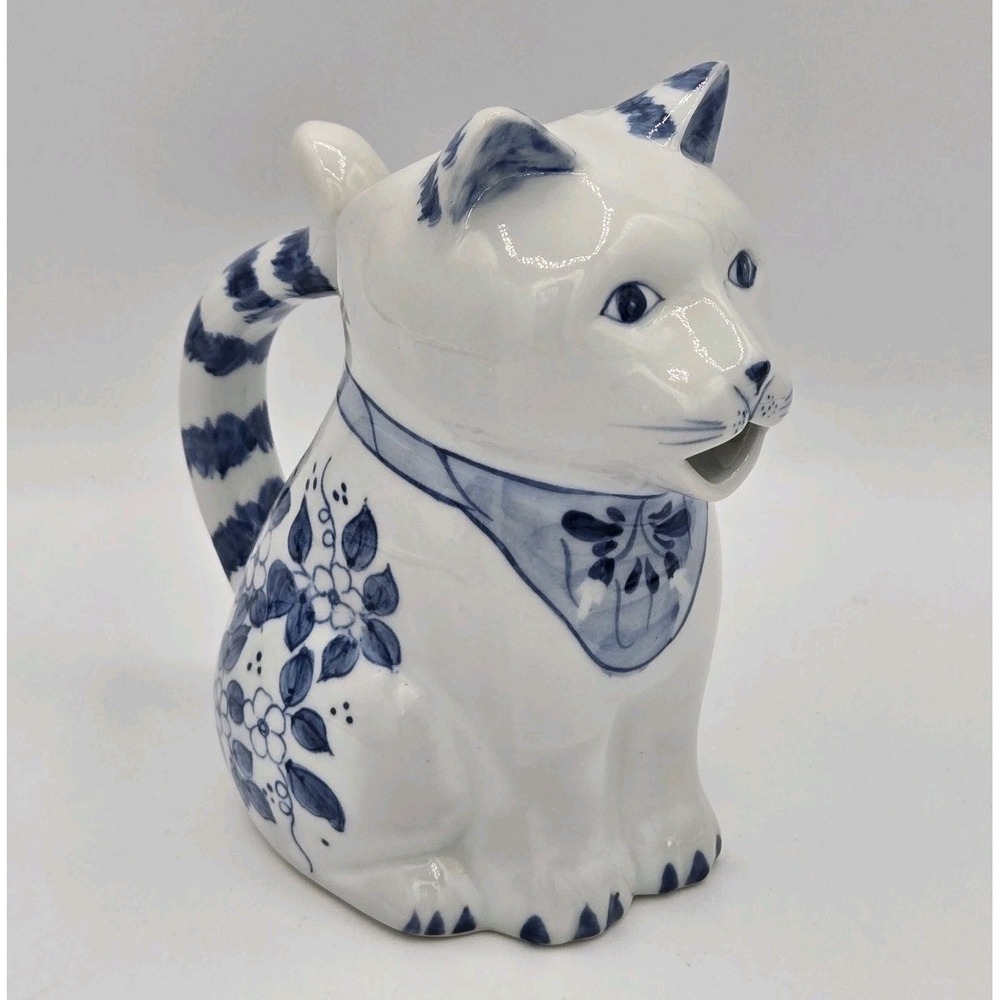 Vintage Cat Ceramic Creamer Blue And White Floral Made In Thailand Collectible